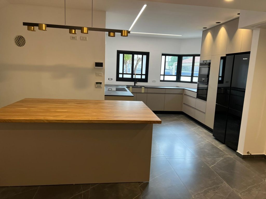 WhatsApp Image 2024-09-10 at 05.23.42 (2)